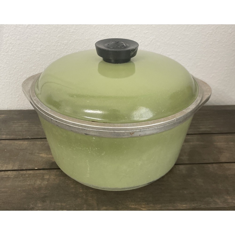 VTG 1960s Club Aluminum Avocado Green Sauce Pan 9 Inch Round With Lid